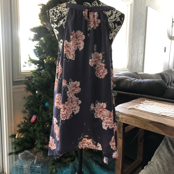 Plus size torrid blouse size 1 - Picture 4 of 6